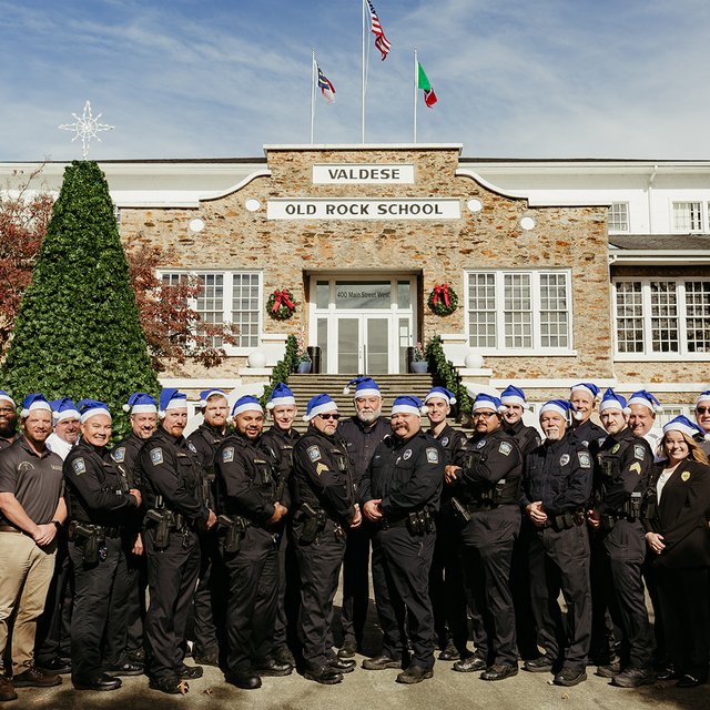 7e5482c5-75bd-4560-803c-f41828ed1d27